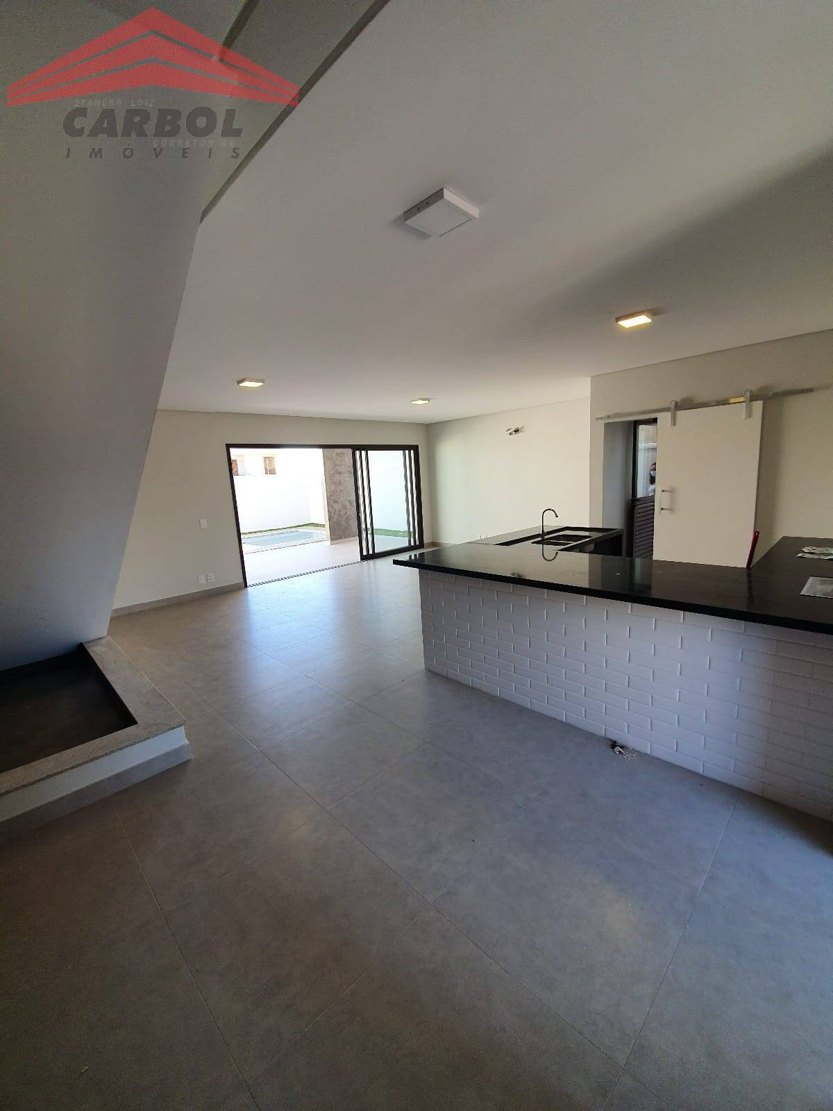 Casa de Condomínio à venda com 3 quartos, 186m² - Foto 3