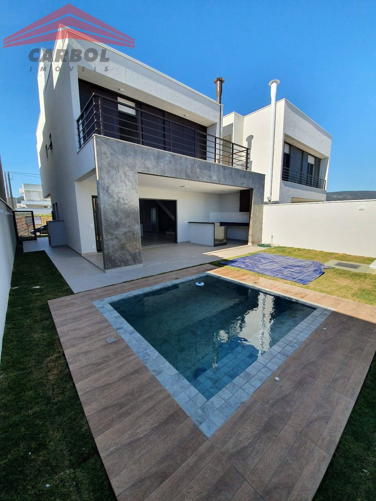 Casa de Condomínio à venda com 3 quartos, 186m² - Foto 1