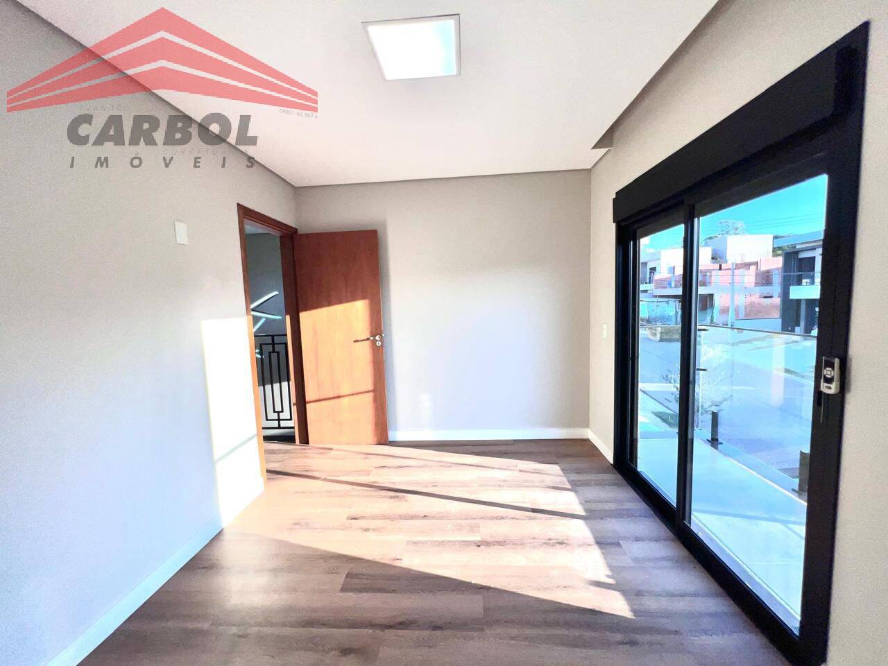 Casa de Condomínio à venda com 3 quartos, 150m² - Foto 2