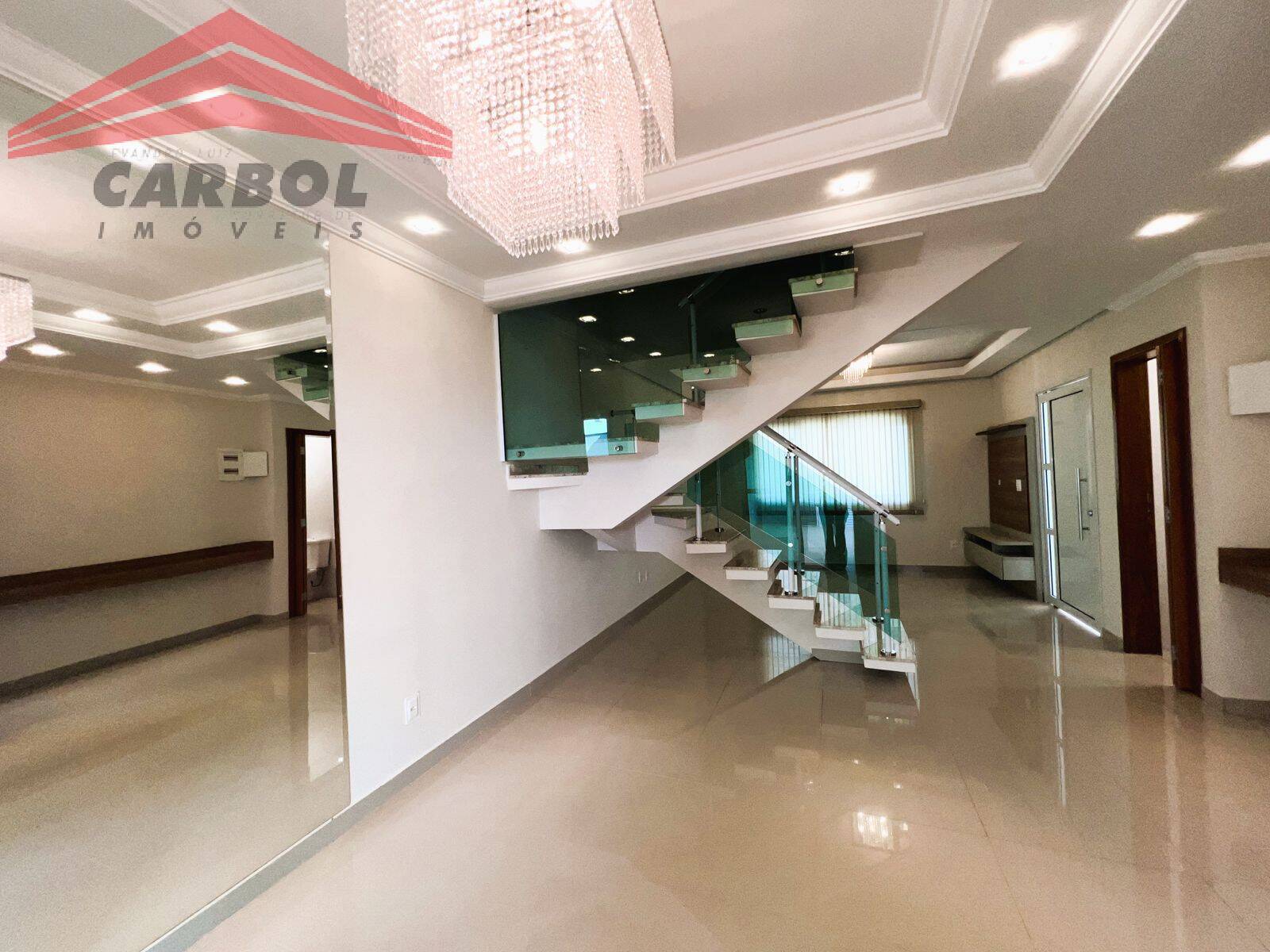 Casa de Condomínio à venda com 3 quartos, 136m² - Foto 1