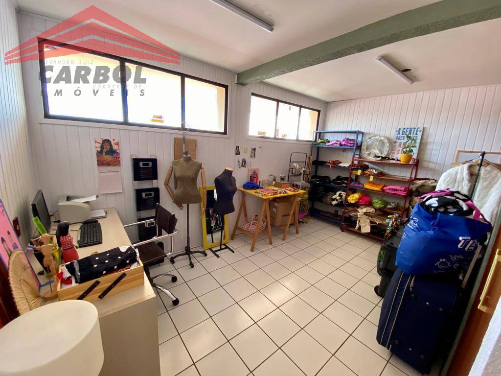 Casa, 3 quartos, 300 m² - Foto 4