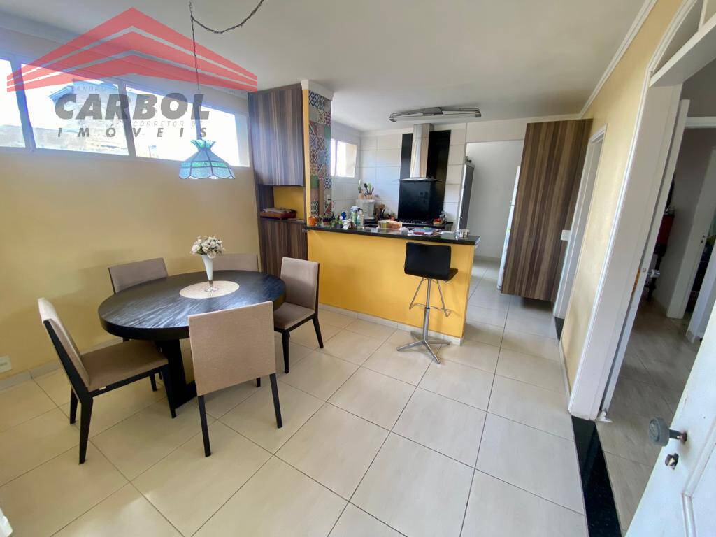 Casa, 3 quartos, 300 m² - Foto 3
