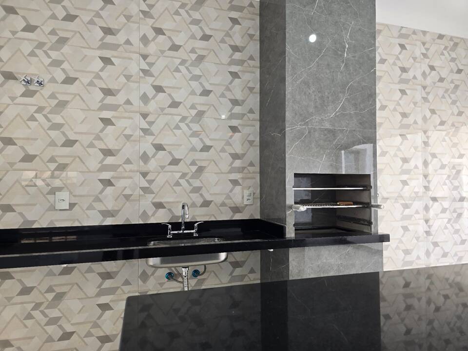COND. CAMBARAH - JARINÚ - AT 500m² - AC 240m² - 3 DORMS. (SUITE) - 4 VAGAS