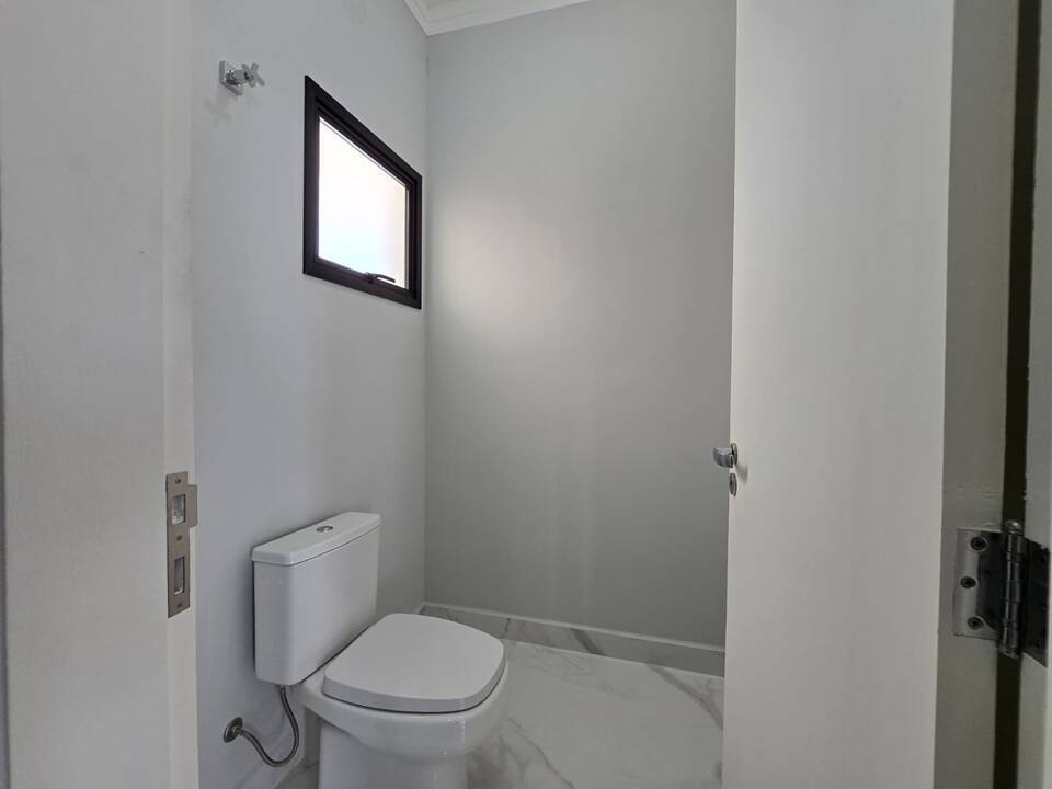 COND. CAMBARAH - JARINÚ - AT 500m² - AC 240m² - 3 DORMS. (SUITE) - 4 VAGAS