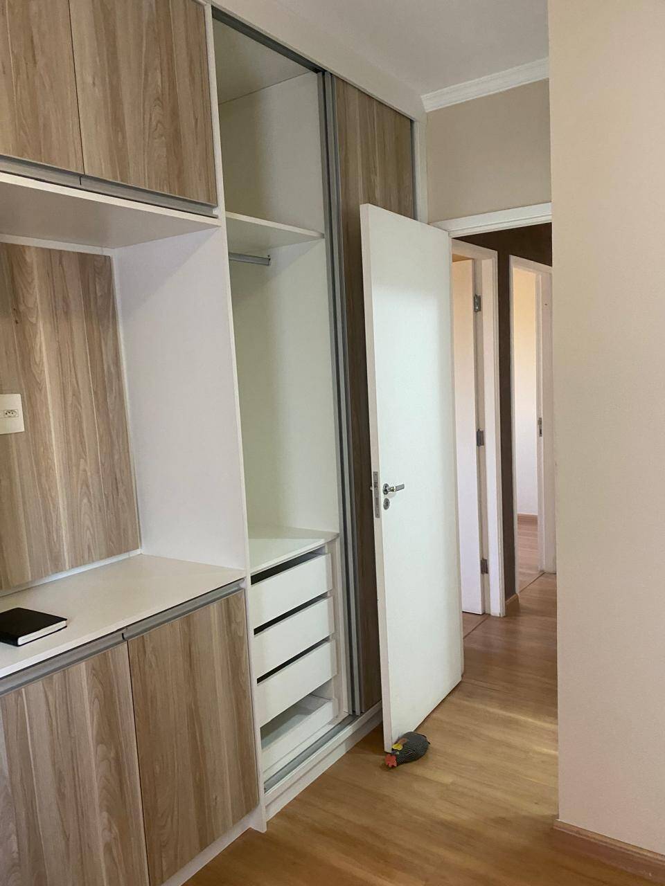 VISTA CENTRALE - 3 DORMS. (SUÍTE) - 2 VAGAS DE GARAGEM - AU 71m²