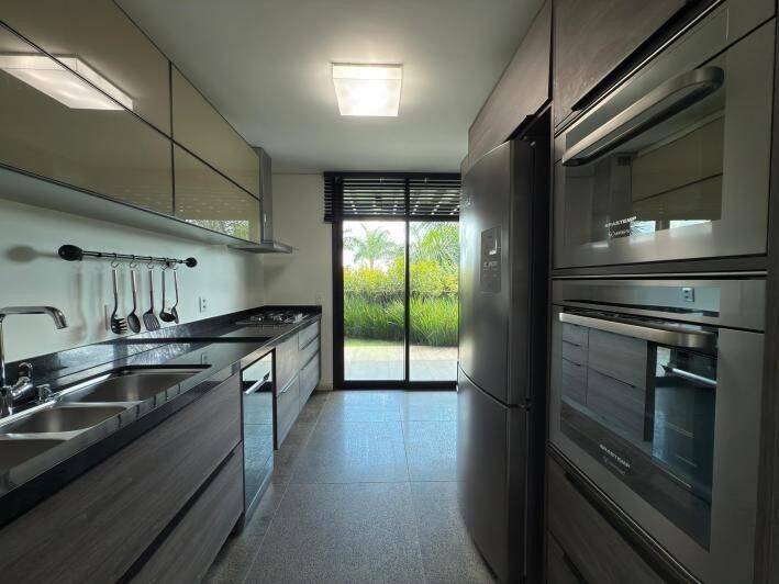 VEDUTA BLUE - SOBRADO ALTO PADRÃO - 2 SUÍTES - 4 VAGAS - AC 250m²