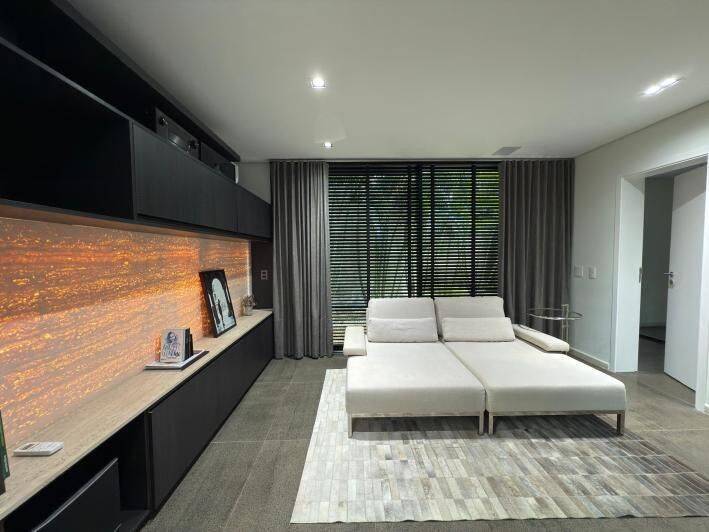 VEDUTA BLUE - SOBRADO ALTO PADRÃO - 2 SUÍTES - 4 VAGAS - AC 250m²