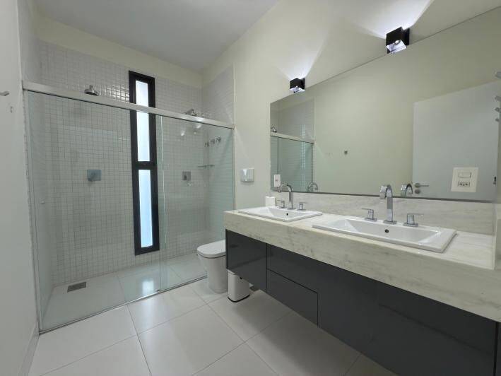 VEDUTA BLUE - SOBRADO ALTO PADRÃO - 2 SUÍTES - 4 VAGAS - AC 250m²