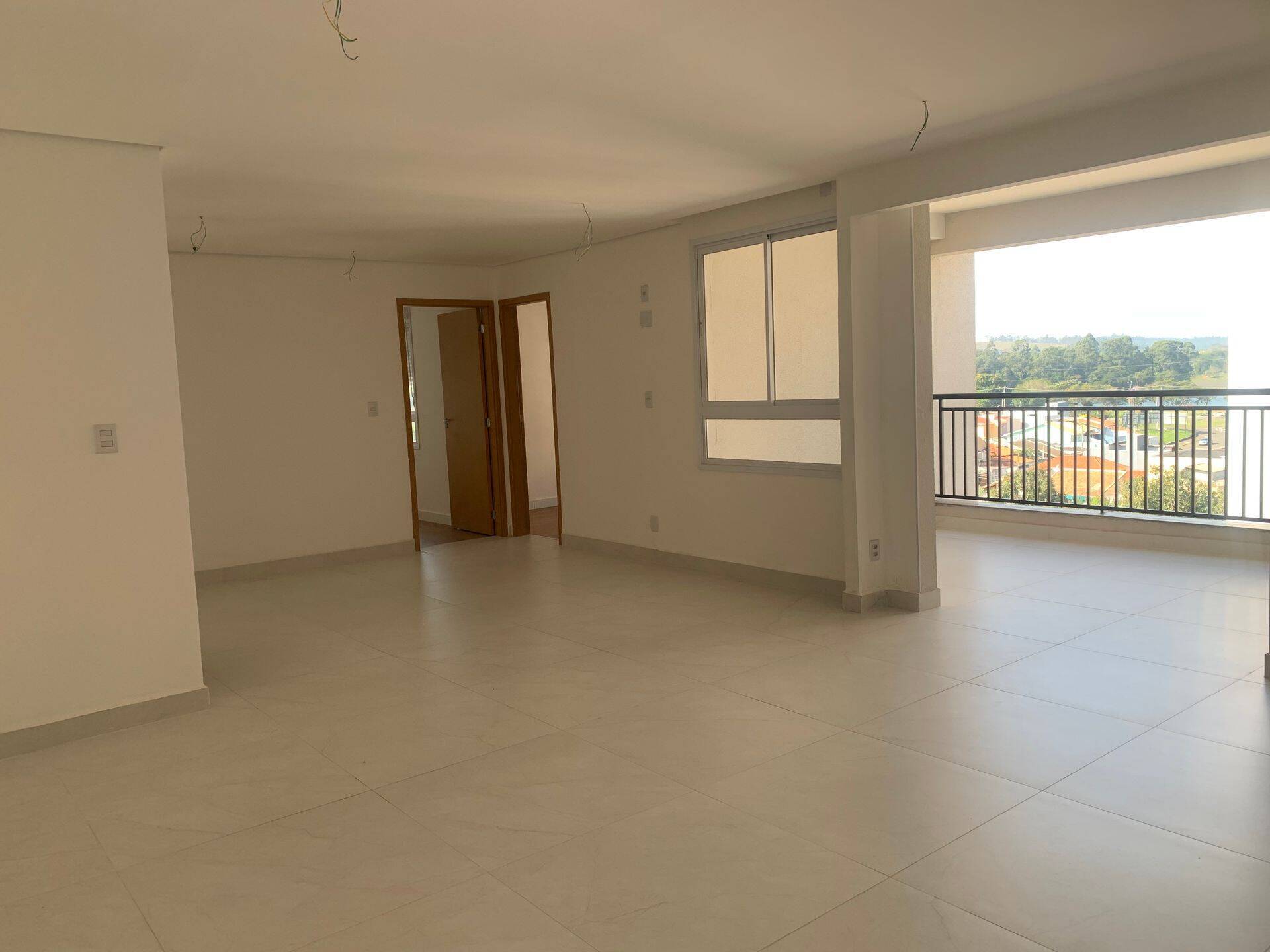 CONDOMÍNIO VALLIS - 3 DORMS. (SUÍTE) - 2 VAGAS COBERTAS - AU 88m²
