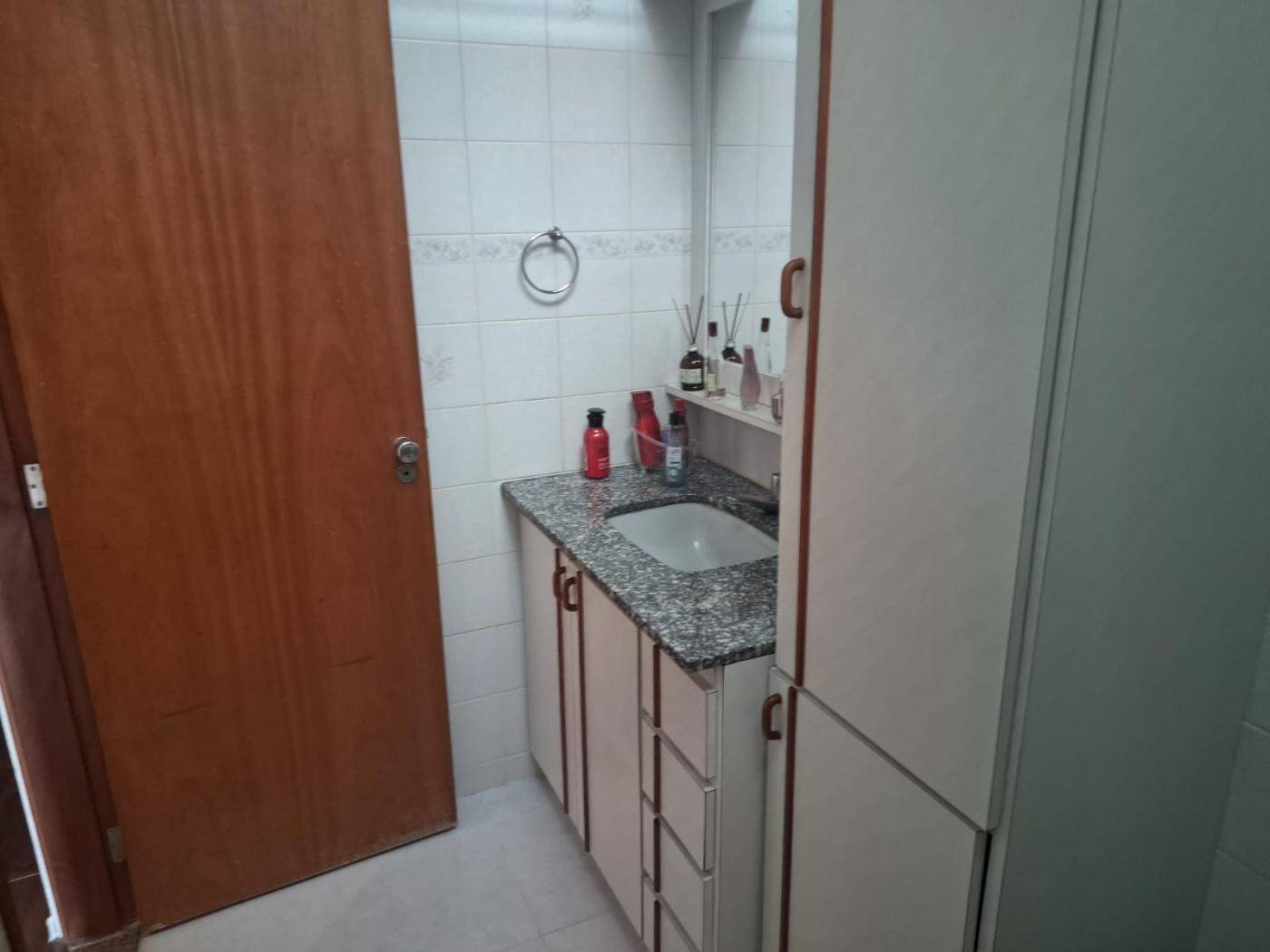 VILA ARGOS NOVA - 2 DORMS. - 2 BANHEIROS - GARAGEM (ACEITA FIANCIAM.)