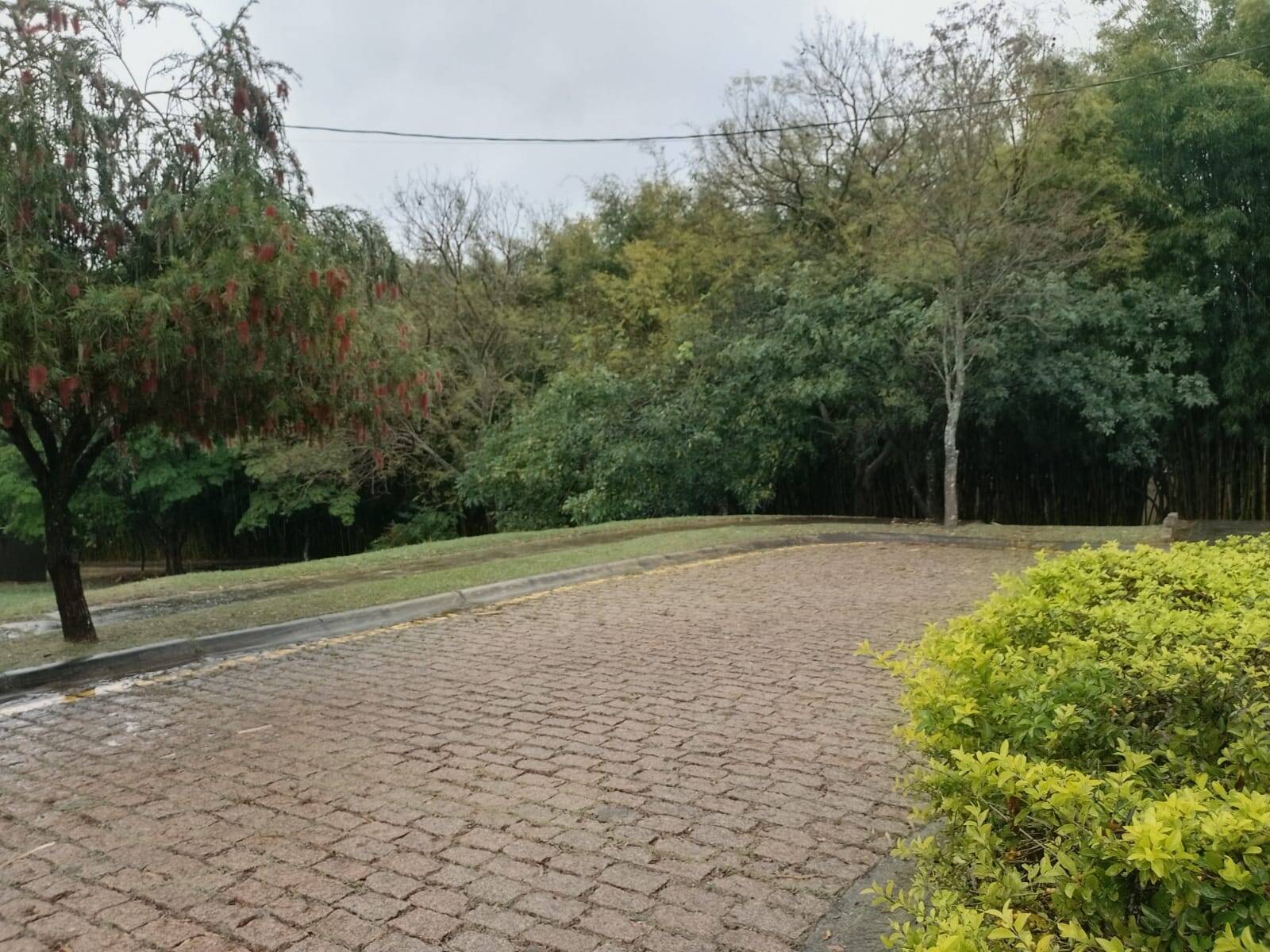 RESERVA DA SERRA - AT 516m² - DECLIVE SUAVA - LAZER COMPLETO C/ LAGO